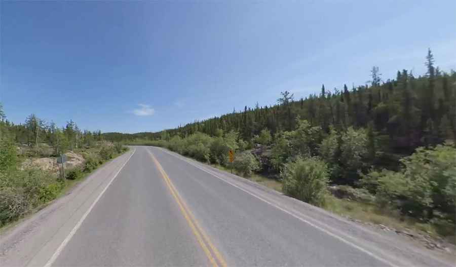 Driving the scenic Ingraham Trail in Yellowknife