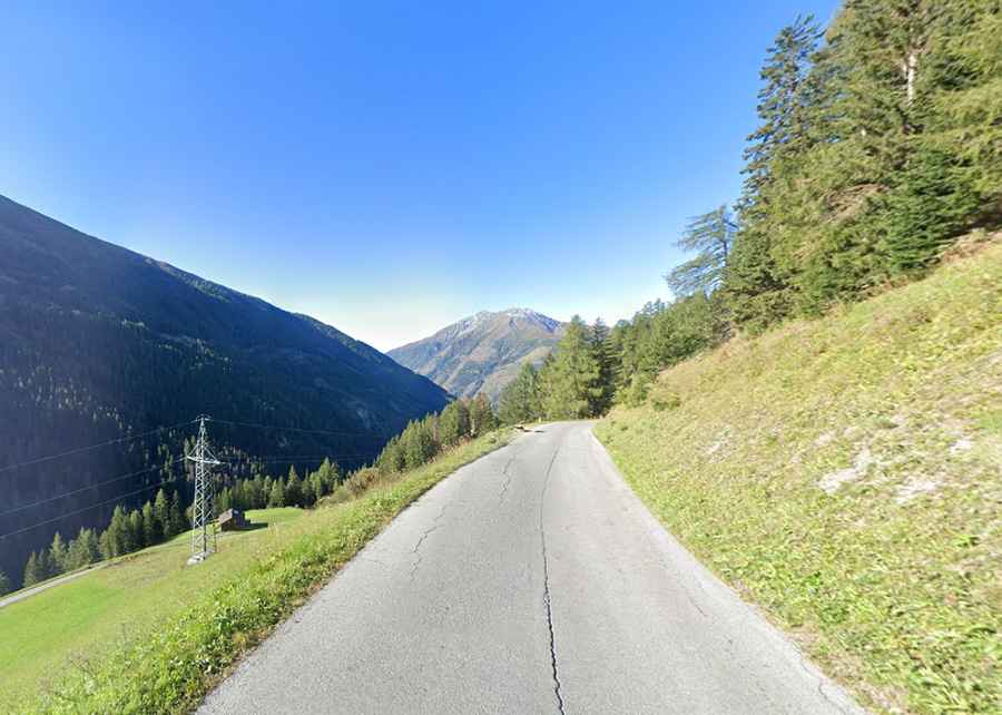 Driving the Scenic Kalser Glocknerstrasse in Tyrol