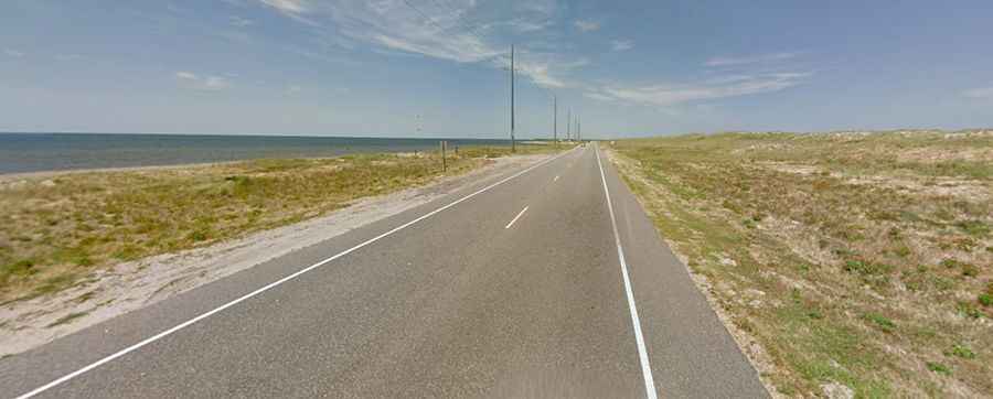 Driving the scenic North Carolina Highway 12 with sand and water