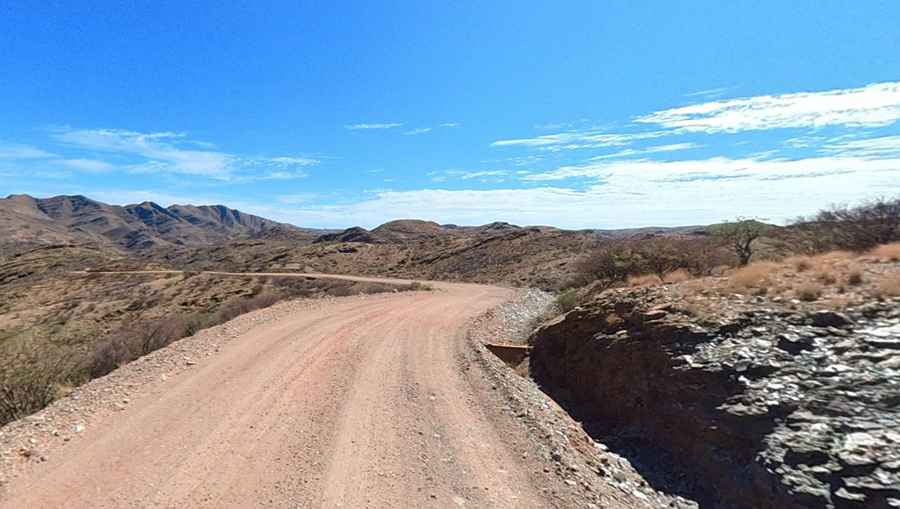 Driving the unpaved C26 Road from Windhoek to the coast