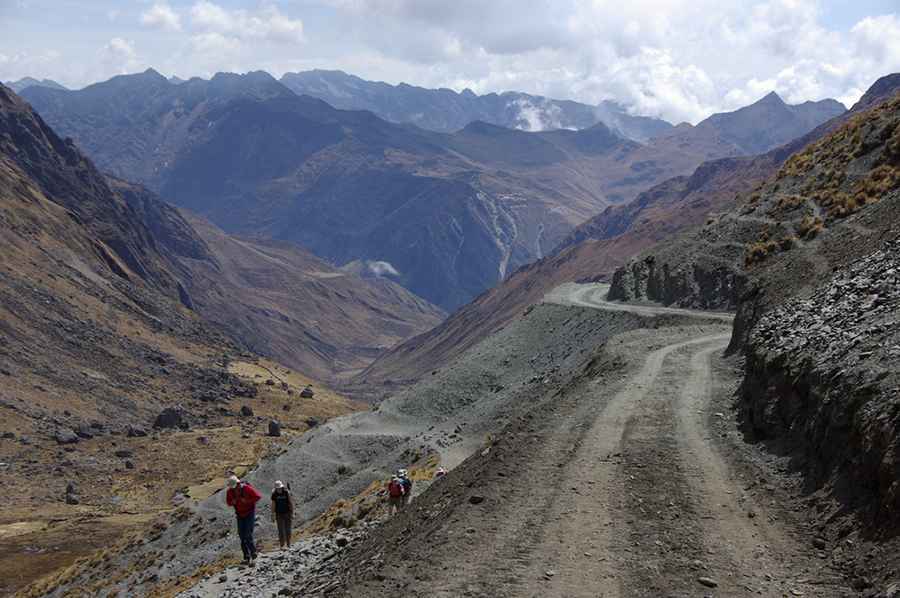 Driving the unpaved Illampu Circuit through Abra de la Calzada in the Andes