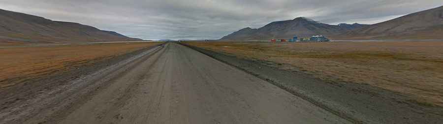 Driving the unpaved road to EISCAT Svalbard Radar Road