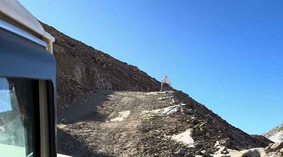 Driving the world’s highest motorable road to Mig La Pass in Ladakh