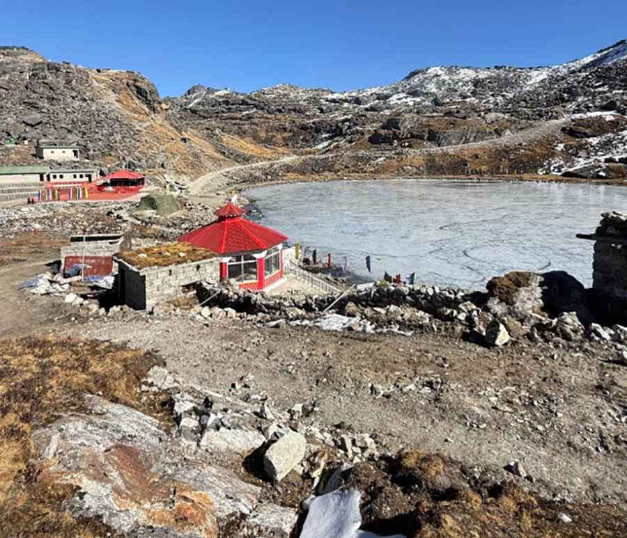 Driving to Cho La: A high-mountain military pass in the Himalayas
