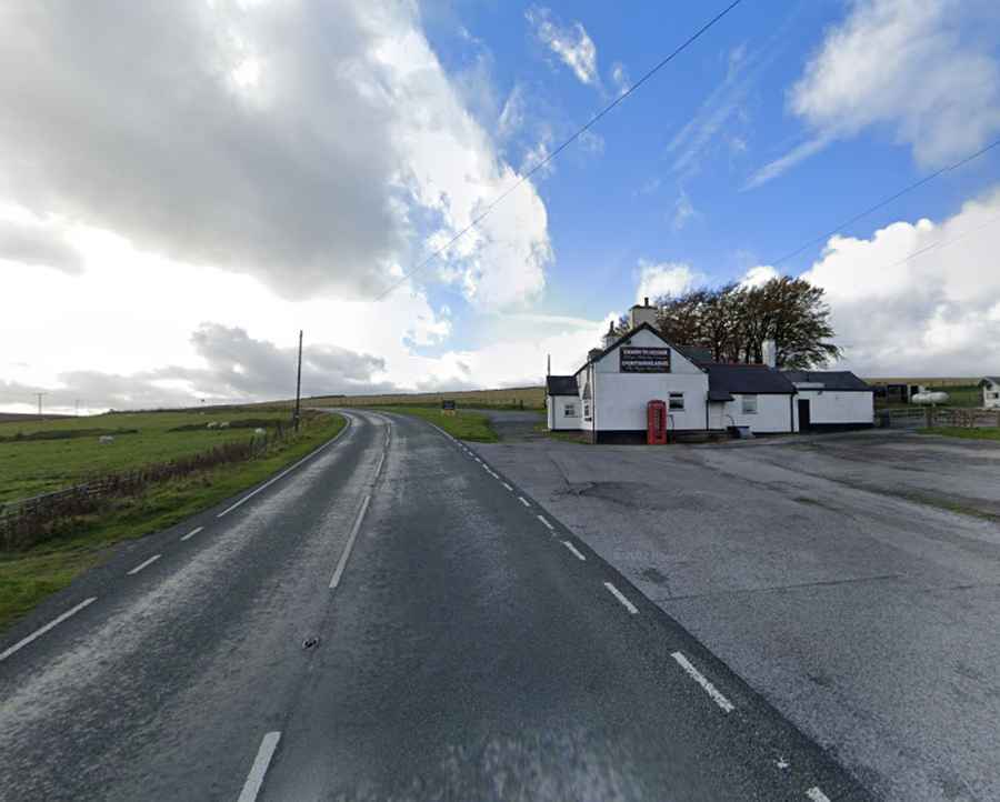 Driving to Sportsmans Arms, the highest pub of Wales