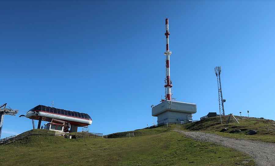 Goldeck: enjoy a drive among the clouds in Austria