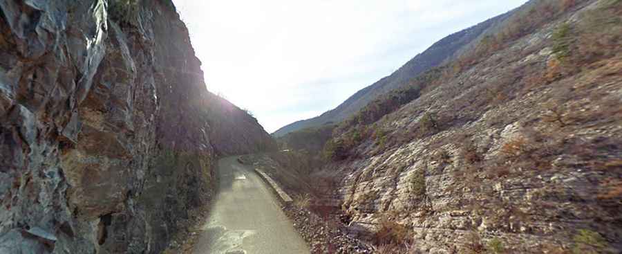 Gorges de la Blanche is a balcony road in France