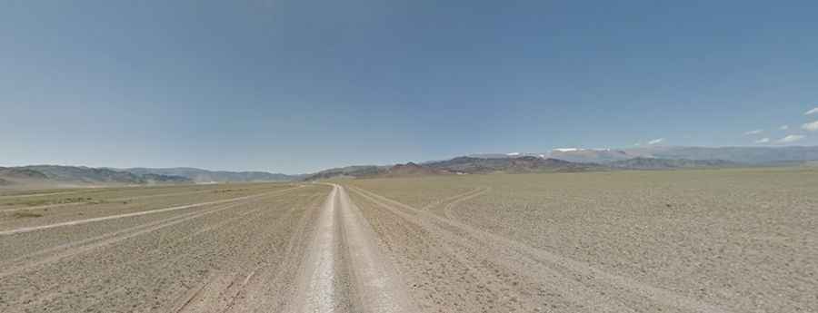 Hashaatin Davaa: courage is required to drive to the summit