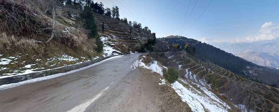 How challenging is the road from Dalhousie to Khajjiar?
