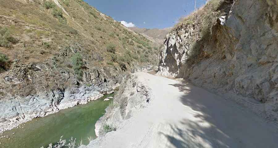 How dangerous is the road through Mantaro River Canyon?