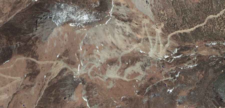 How difficult is the ascent to Lungdri La?