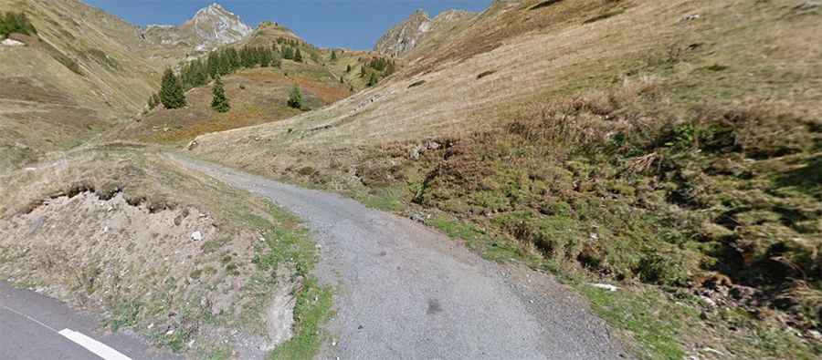 How difficult is the road to Pêne Det Pouri?