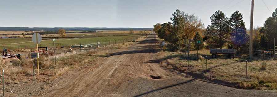 How do you drive to Benchmark Lookout?