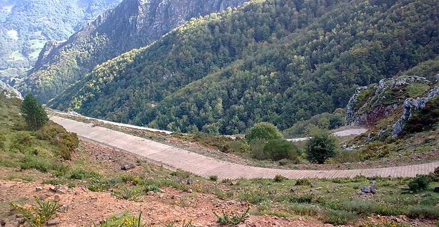 How is the road to Braña de Vega La Cueva?