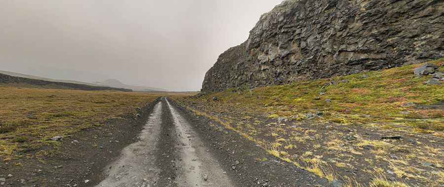 How long is F261 road in Iceland?