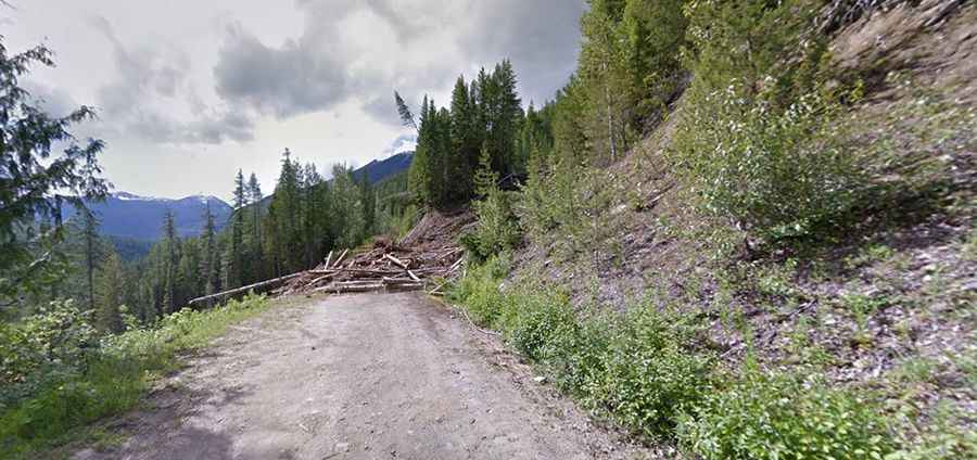 How long is Grey Creek Pass?