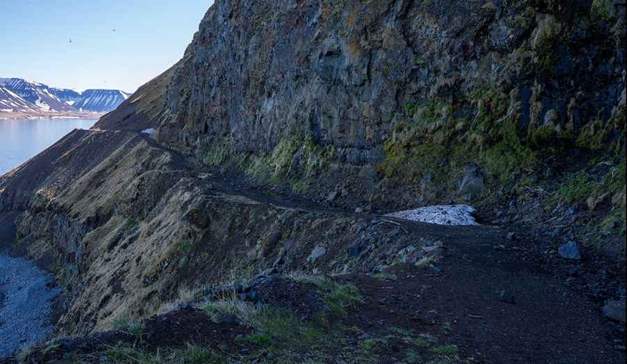 How long is Road 622 in Iceland?