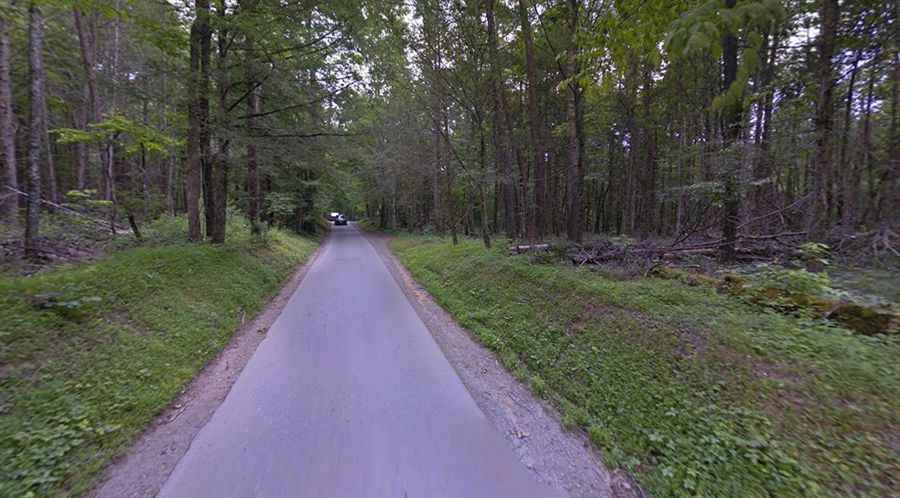 How long is the Cades Cove Loop Road?