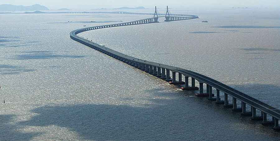 How long is the Hangzhou Bay Bridge?