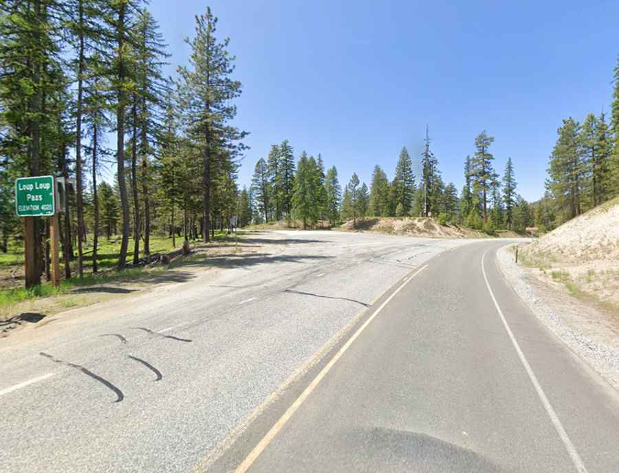 How long is the Loup Loup Pass route in Washington?