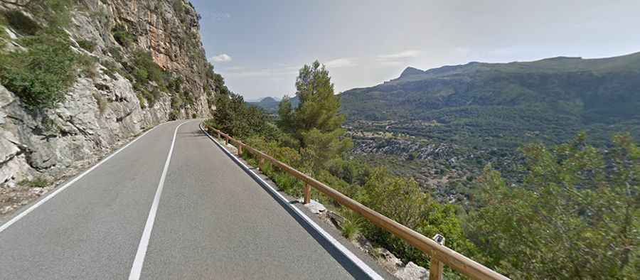 How long is the MA-10 road in Mallorca?