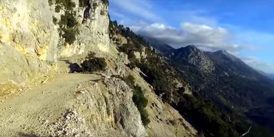 How long is the road from Patiopoulo to Perdikaki?