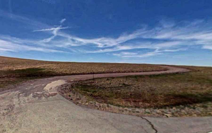 How long is the road to Pat Knoll?