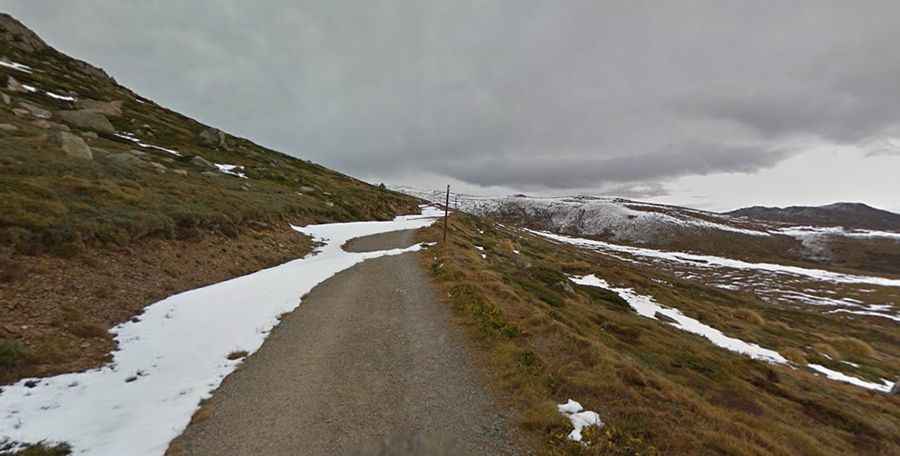 How long is the road to Rawson Pass?