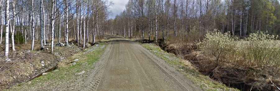 How long is the Savikyläntie road?