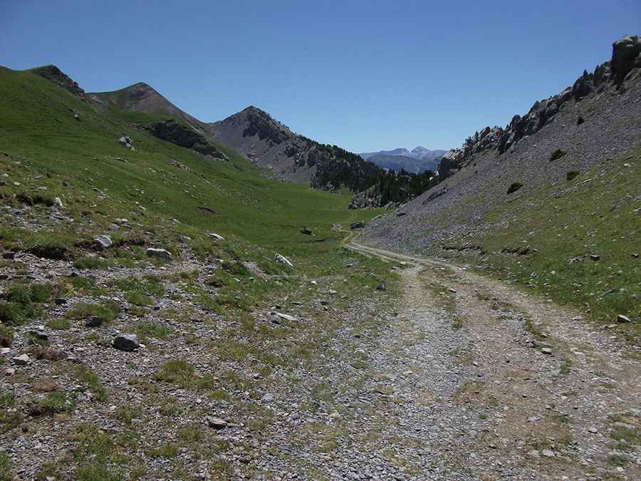 How To Drive The Defiant Pista de la Estiva in Bielsa