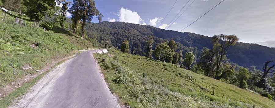 How to drive the wild road to Kori La?