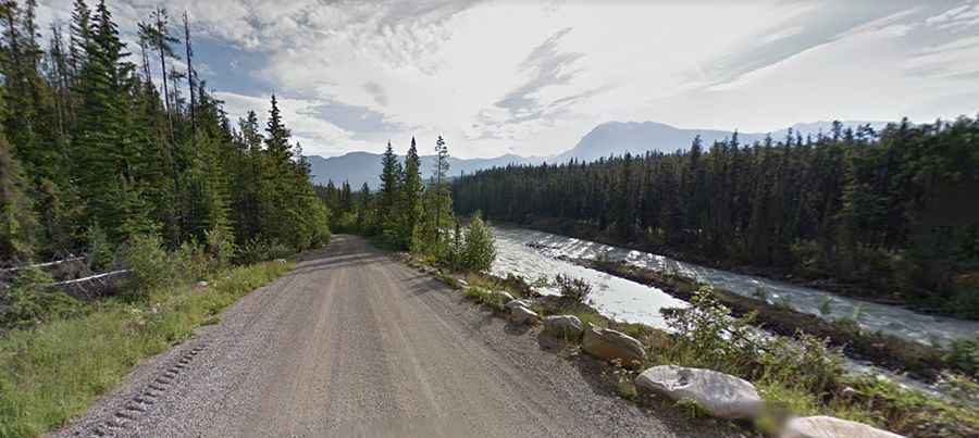 How to get by car to Moab Lake in Alberta?