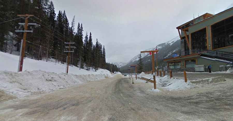 How to get by car to Sunshine Village?