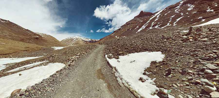 How to get to Milarepa’s Footprint on Mount Kailash?