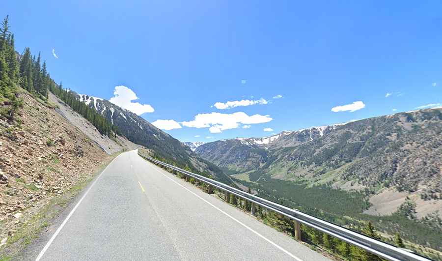 How to get to Rock Creek Vista Point by car?