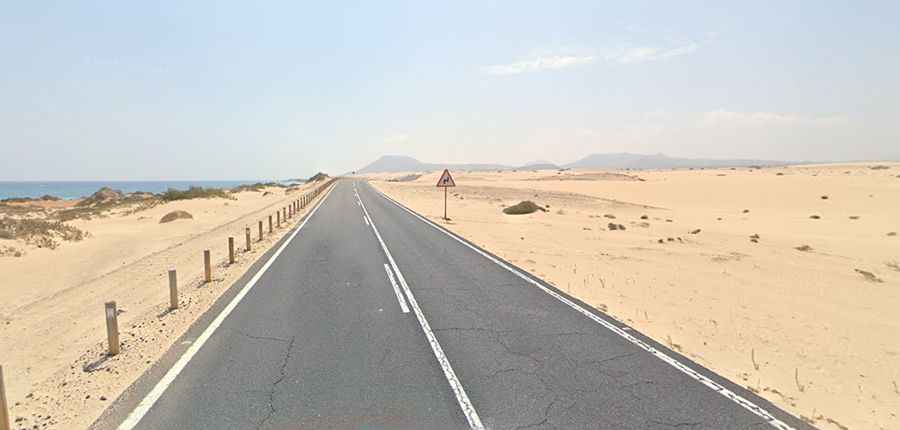 How To Travel The Dunas de Corralejo Road