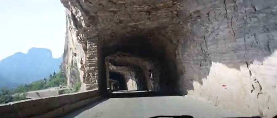 Huilong-Hanging Tunnel is an epic road in Henan Province
