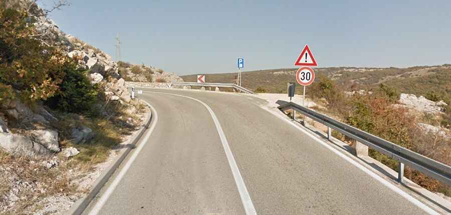 Is D102 on Krk Island Paved?