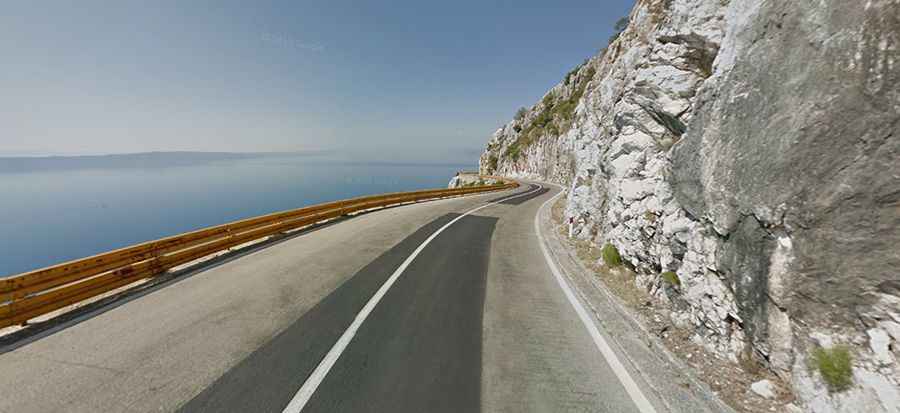 Is D512 road in Croatia paved?