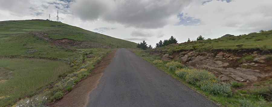 Is Lebelonyana Pass paved?