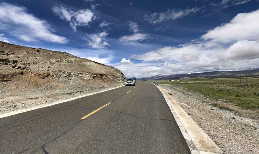 Is&nbsp;Soge La paved?