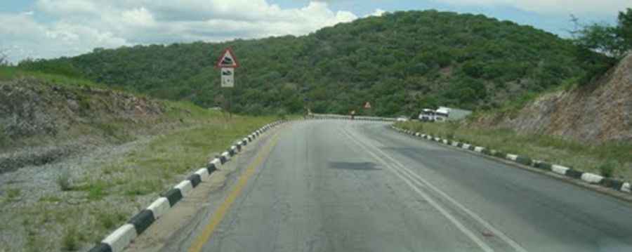 Is Otavi-Tsumeb Pass Paved?