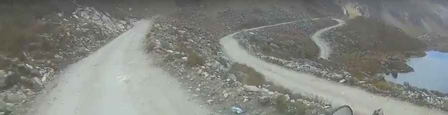 Is the road to Abra Yanama unpaved?