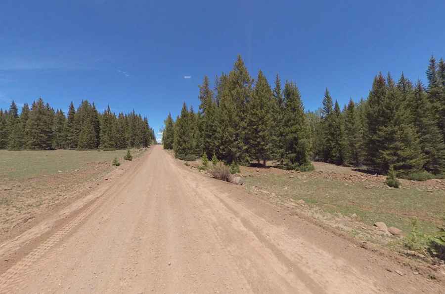 Is the road to Aquarius Plateau in UT paved?