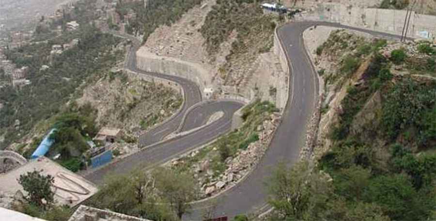 Is the road to Jabal Sabir paved?
