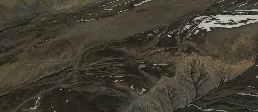 Is the road to Ma La paved?