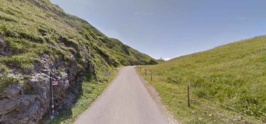 Is the Road to Pragel Pass Paved?