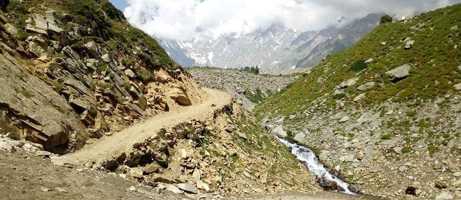 Is the road to Rama Lake unpaved?