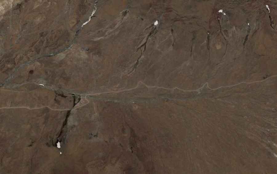 Is the Road to Tagu La in Tibet Unpaved?