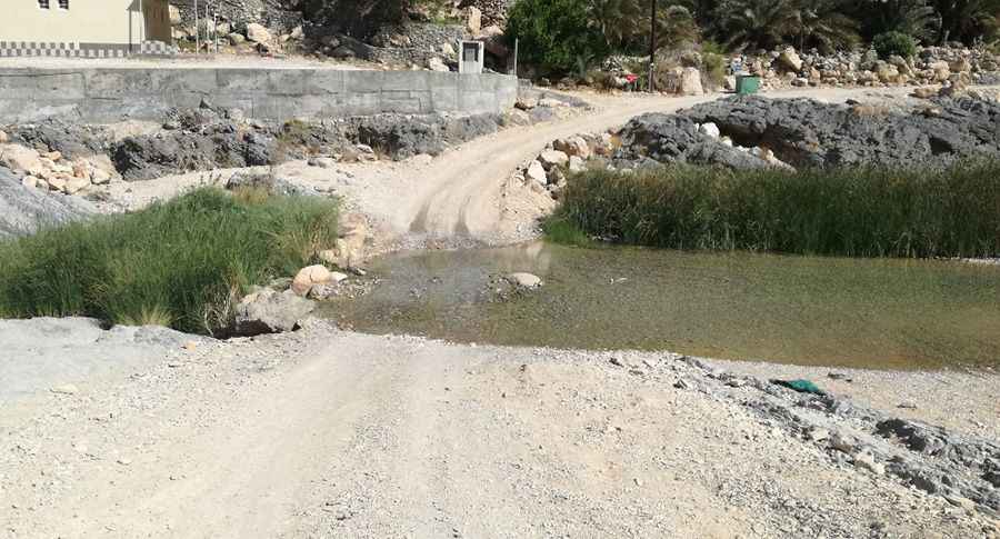 Is the Road to Wadi Arbaeen Unpaved?